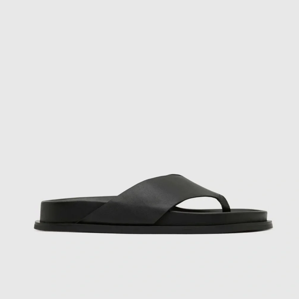 Beautiful Genuine Leather thong sandals